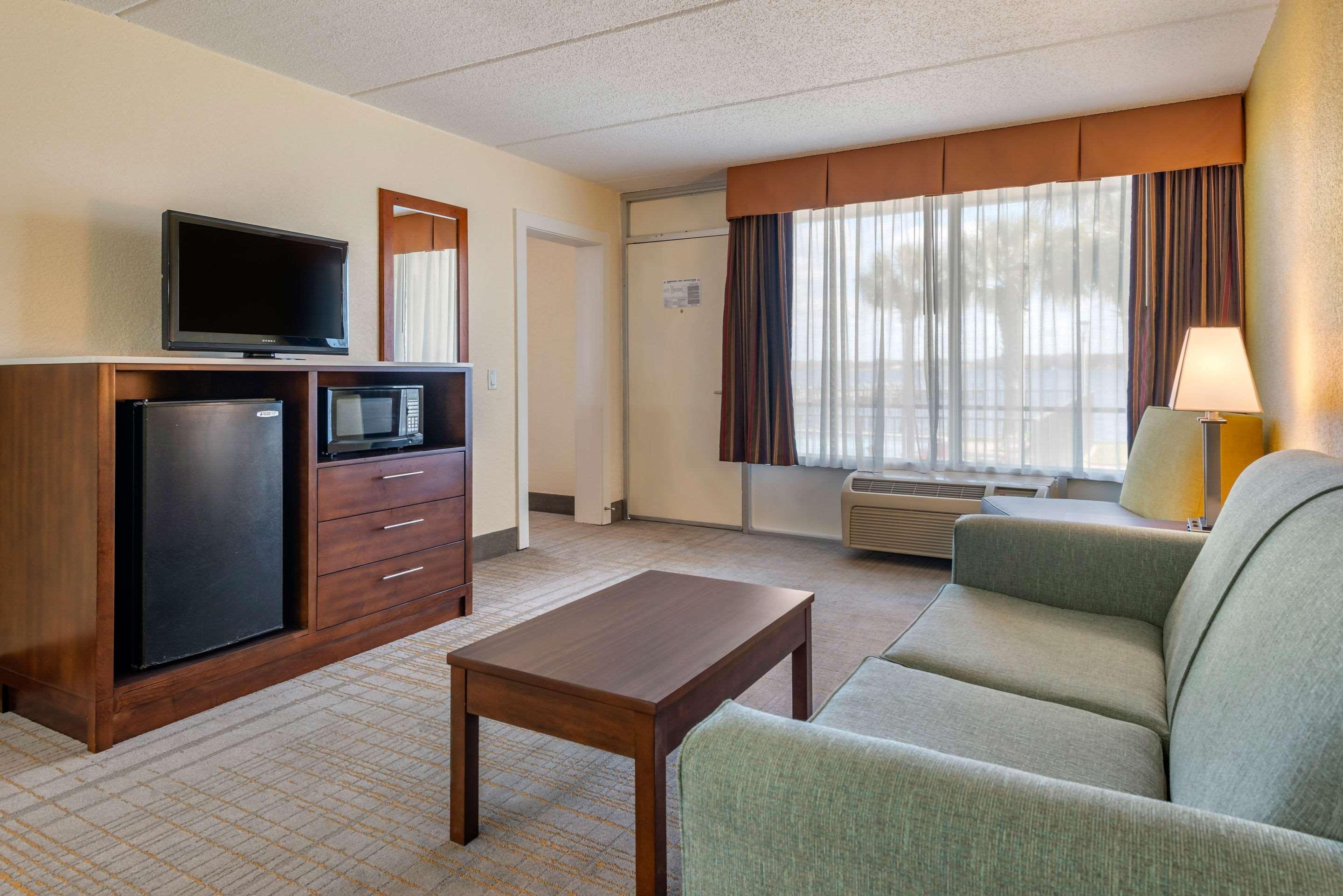 Quality Inn And Suites Palatka Riverfront מראה חיצוני תמונה