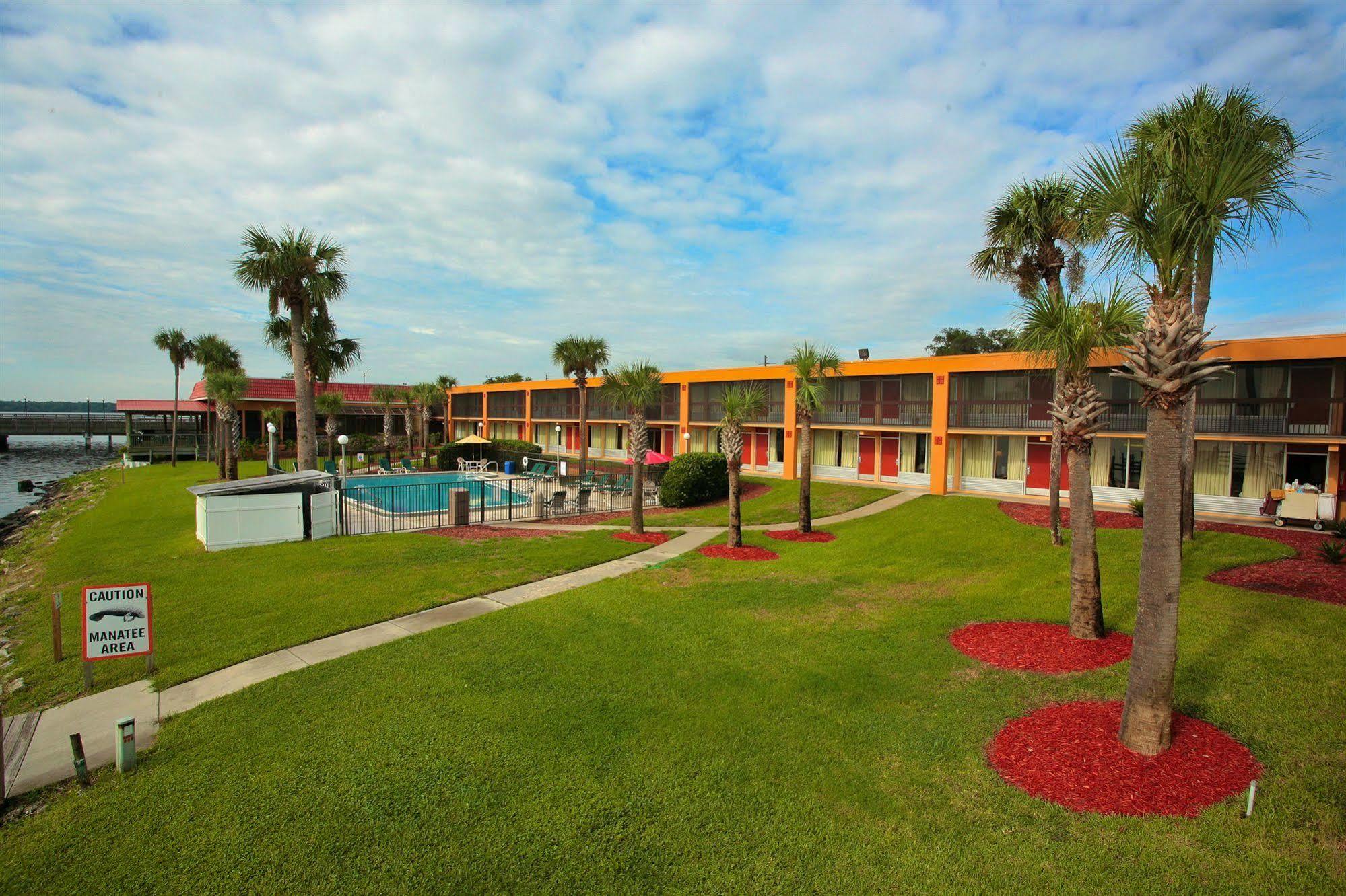 Quality Inn And Suites Palatka Riverfront מראה חיצוני תמונה